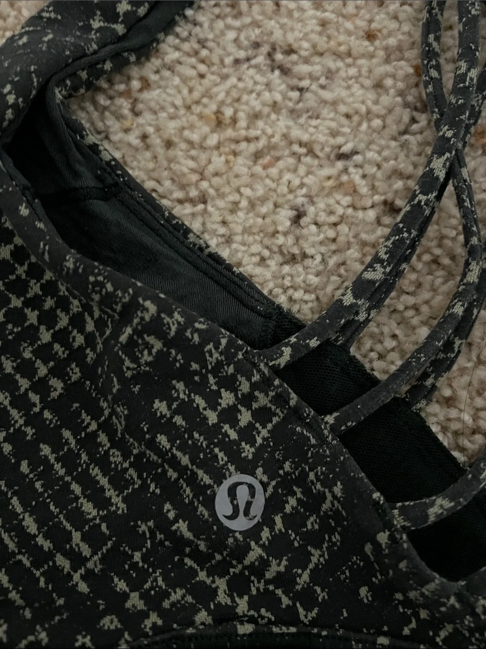 Lululemon Free to Be BraWild Sports Bra size 4 - Picture 7 of 10